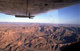 Flug ber den
 Canyon