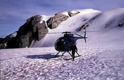 Landung im
 Schnee