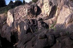 Maori Rock Carvins